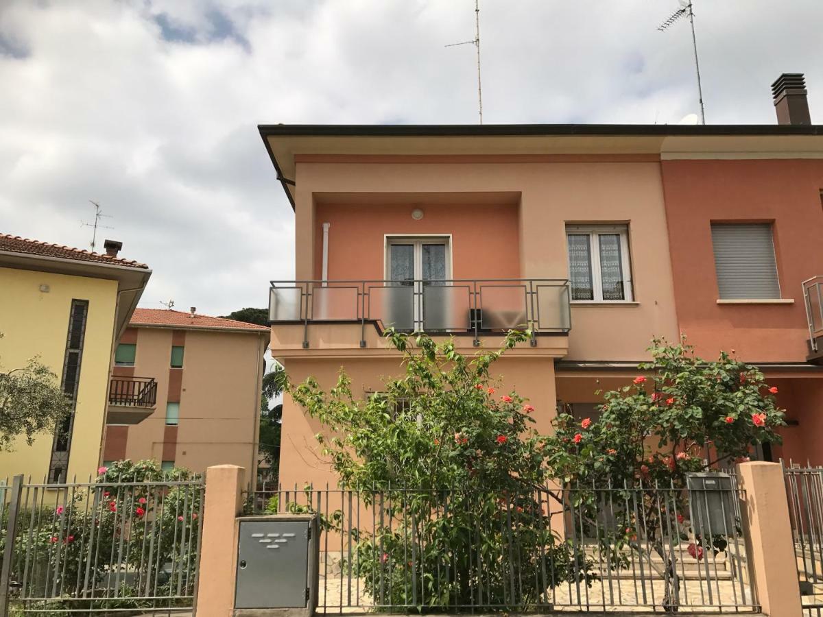 Affittacamere Le Rose Imola Extérieur photo